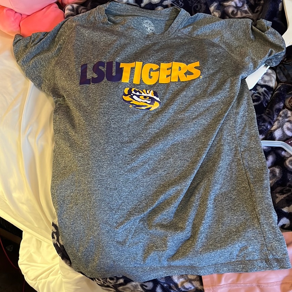 LSU shirt